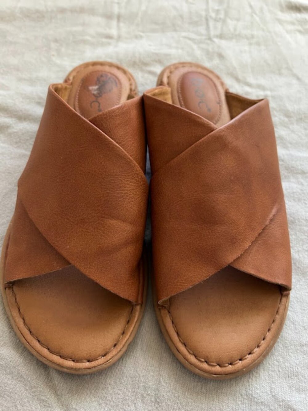 B.O.C. Born Concept Brown Leather Criss-Cross Slide Sandals Size 7M